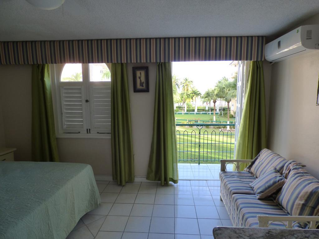 Beach Studio 18 Ocho Rios Exterior photo